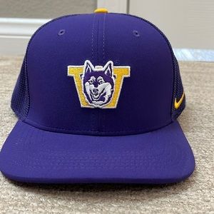 University of Washington hat. Once worn. Adjustable